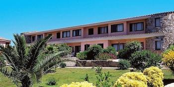 Apartahotel Club Esse Capo D'orso 3*